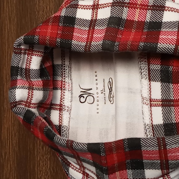 Studio Works Red Plaid Mock Neck Blouse Size XL - Picture 4 of 4